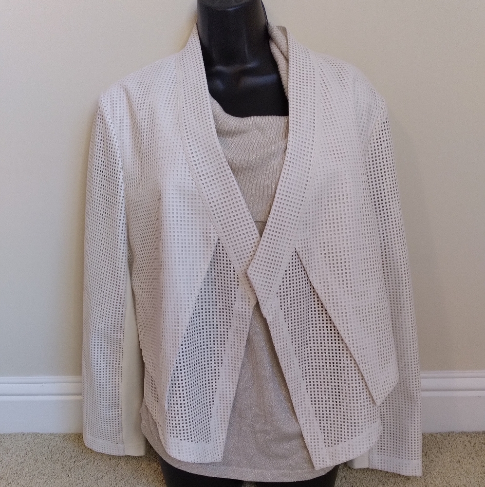 Chico's White Laser Cut Moto Jacket Blazer Size 12 Asymmetrical Geometric design - Picture 5 of 16